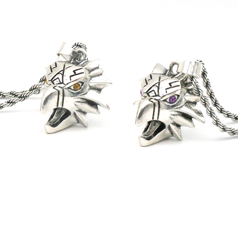 Collana con medaglione a forma - Cobra Extruder recensione e prezzo